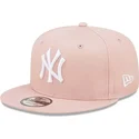 kapa-ravna-ruzicasta-snapback-9fifty-league-essential-new-york-yankees-mlb-new-era