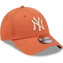 kapa-zaobljena-narancasta-podesiv-9forty-league-essential-new-york-yankees-mlb-new-era