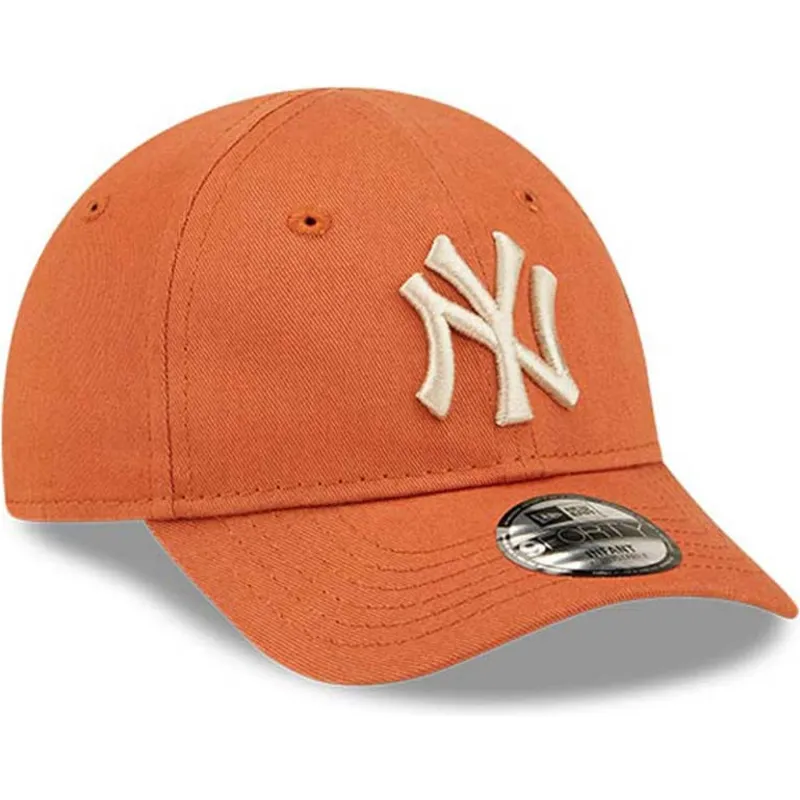 kapa-zaobljena-narancasta-podesiv-za-djecu-9forty-league-essential-new-york-yankees-mlb-new-era kapa-zaobljena-narancasta-podesiv-za-djecu-9forty-league-essential-new-york-yankees-mlb-new-era