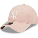 kapa-zaobljena-ruzicasta-podesiv-9twenty-league-essential-new-york-yankees-mlb-new-era
