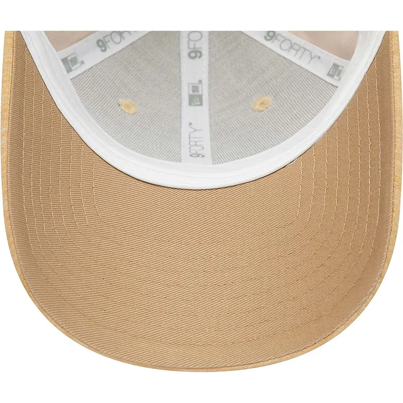 cap-zaobljena-beige-adjustable-strap-9forty-jersey-new-york-yankees-mlb-new-era