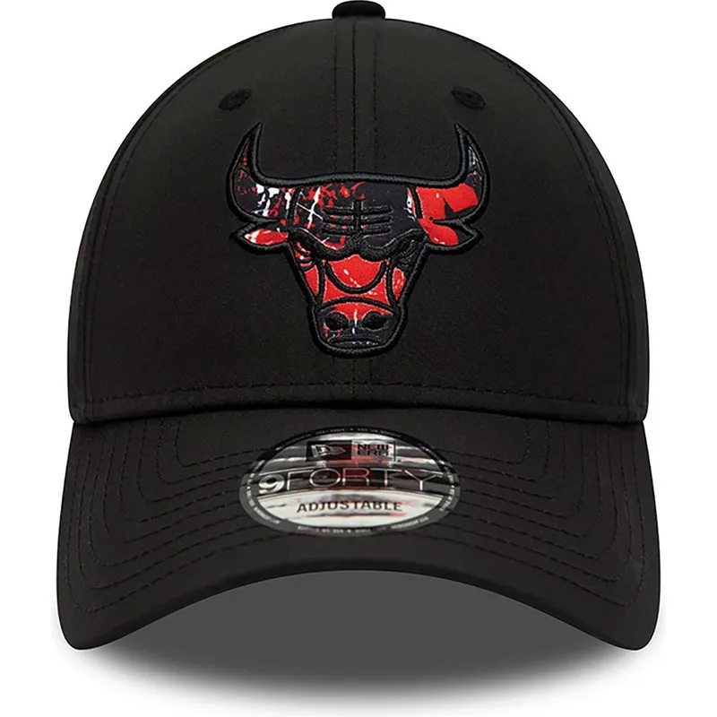 kapa-zaobljena-crna-podesiv-9forty-print-infill-chicago-bulls-nba-new-era kapa-zaobljena-crna-podesiv-9forty-print-infill-chicago-bulls-nba-new-era