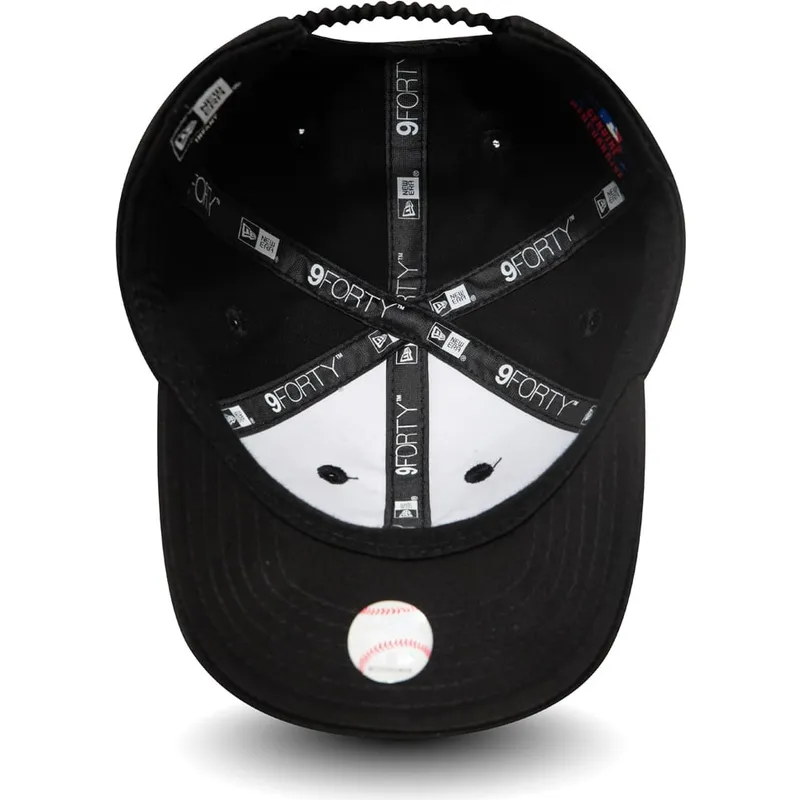 cap-zaobljena-black-adjustable-strap-za-djecu-pequeno-9forty-league-essential-new-york-yankees-mlb-new-era cap-zaobljena-black-adjustable-strap-za-djecu-pequeno-9forty-league-essential-new-york-yankees-mlb-new-era