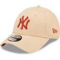 kapa-zaobljena-bez-podesiv-9forty-league-essential-new-york-yankees-mlb-new-era