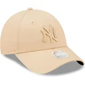 cap-zaobljena-beige-adjustable-strap-9forty-league-essential-new-york-yankees-mlb-new-era