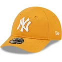 kapa-zaobljena-narancasta-podesiv-za-djecu-9forty-league-essential-new-york-yankees-mlb-new-era