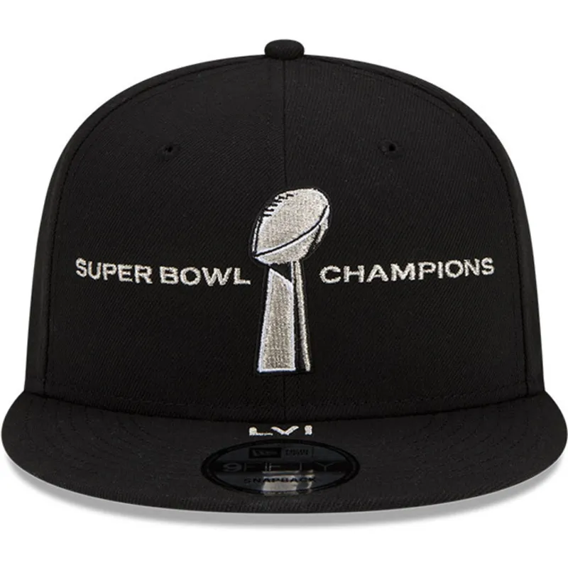 kapa-ravna-crna-snapback-9fifty-parade-super-bowl-champions-lvi-2022-los-angeles-rams-nfl-new-era