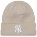 kape-bez-cuff-league-essential-new-york-yankees-mlb-new-era