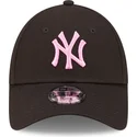 kapa-zaobljena-crna-podesiv-za-djecu-rosa-9forty-league-essential-new-york-yankees-mlb-new-era