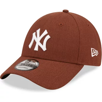 New Era Curved Brim 9FORTY Linen New York Yankees MLB Brown Adjustable Cap
