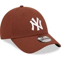 kapa-zaobljena-smeda-podesiv-9forty-linen-new-york-yankees-mlb-new-era