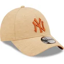 kapa-zaobljena-smeda-podesiv-9forty-jersey-essential-new-york-yankees-mlb-new-era