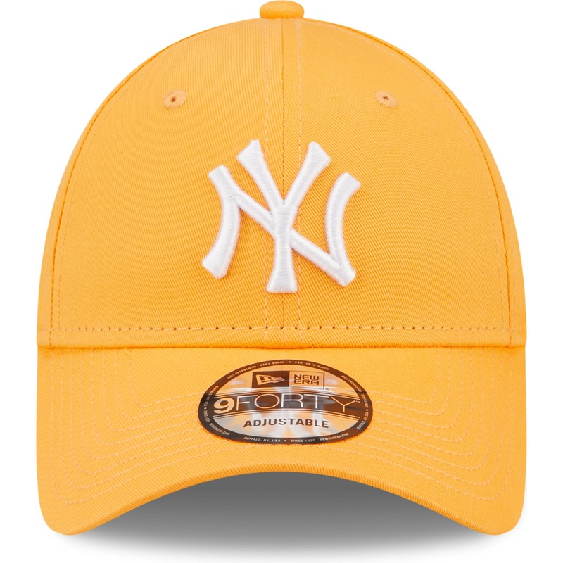 new-era-curved-brim-9forty-league-essential-new-york-yankees-mlb-light-orange-adjustable-cap