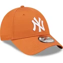 kapa-zaobljena-narancasta-podesiv-9forty-league-essential-new-york-yankees-mlb-new-era