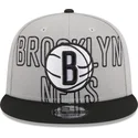 cap-ravna-gray-snapback-9fifty-draft-edition-2023-brooklyn-nets-nba-new-era