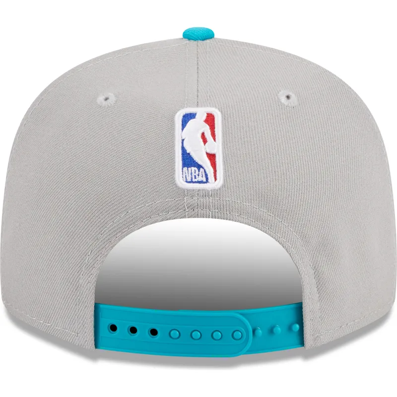 kapa-ravna-siva-snapback-9fifty-draft-edition-2023-charlotte-hornets-nba-new-era