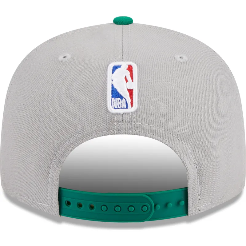 kapa-ravna-siva-snapback-9fifty-draft-edition-2023-boston-celtics-nba-new-era kapa-ravna-siva-snapback-9fifty-draft-edition-2023-boston-celtics-nba-new-era