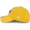 kapa-zaobljena-zuta-podesiv-9twenty-draft-edition-2023-los-angeles-lakers-nba-new-era