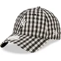 kapa-zaobljena-crna-podesiv-9twenty-gingham-new-york-yankees-mlb-new-era