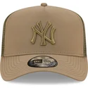 kapa-zaobljena-zelena-snapback-a-frame-tech-ripstop-new-york-yankees-mlb-new-era