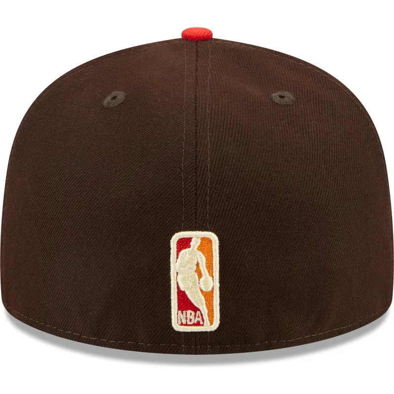 kapa-ravna-smeda-prilagodena-59fifty-the-elements-fire-pin-miami-heat-nba-new-era kapa-ravna-smeda-prilagodena-59fifty-the-elements-fire-pin-miami-heat-nba-new-era