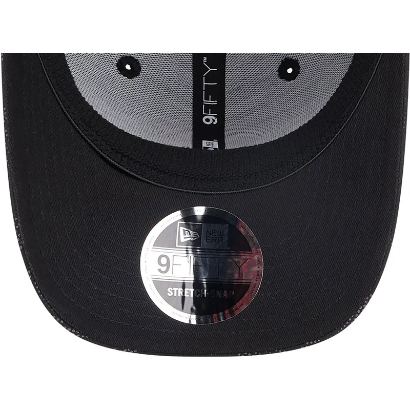 kapa-zaobljena-crna-snapback-9fifty-stretch-snap-reflective-camo-manchester-united-football-club-premier-league-new-era kapa-zaobljena-crna-snapback-9fifty-stretch-snap-reflective-camo-manchester-united-football-club-premier-league-new-era