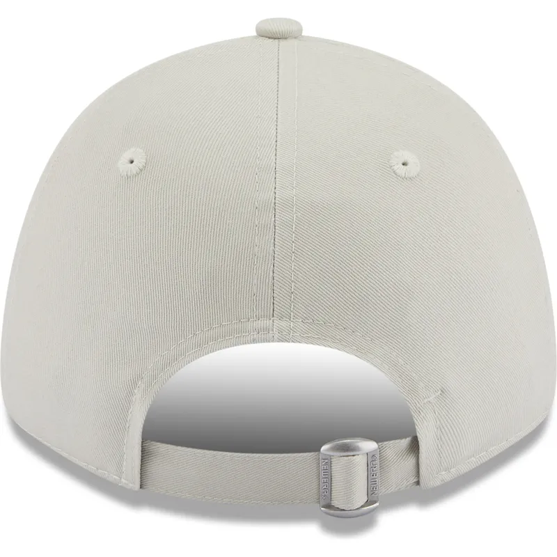 kapa-zaobljena-bez-podesiv-9forty-team-outline-new-york-yankees-mlb-new-era