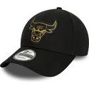 kapa-zaobljena-crna-podesiv-9forty-metallic-badge-chicago-bulls-nba-new-era