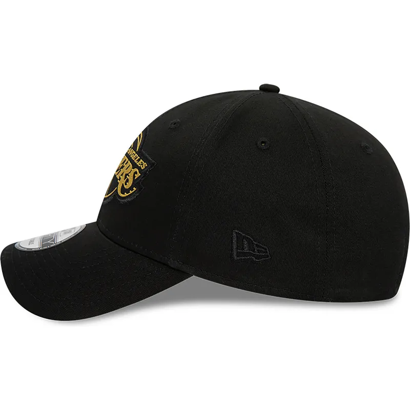kapa-zaobljena-crna-podesiv-9forty-metallic-badge-los-angeles-lakers-nba-new-era