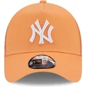 kapa-zaobljena-narancasta-snapback-a-frame-league-essential-new-york-yankees-mlb-new-era
