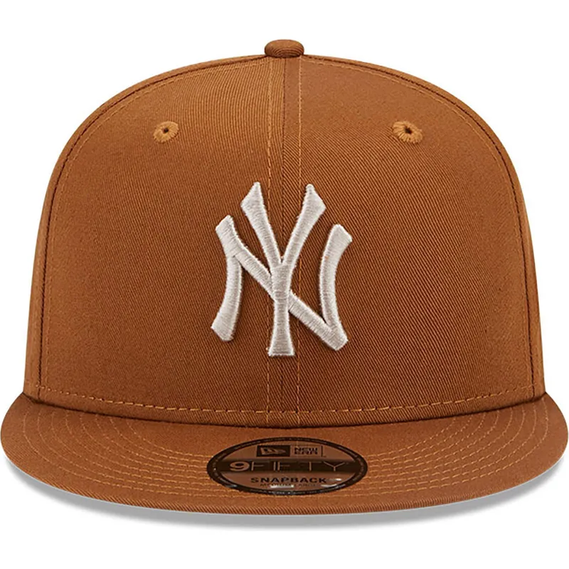kapa-ravna-smeda-snapback-9fifty-league-essential-new-york-yankees-mlb-new-era kapa-ravna-smeda-snapback-9fifty-league-essential-new-york-yankees-mlb-new-era