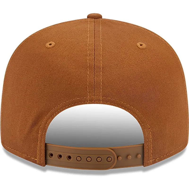 kapa-ravna-smeda-snapback-9fifty-league-essential-new-york-yankees-mlb-new-era kapa-ravna-smeda-snapback-9fifty-league-essential-new-york-yankees-mlb-new-era