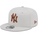 kapa-ravna-bez-snapback-9fifty-league-essential-new-york-yankees-mlb-new-era