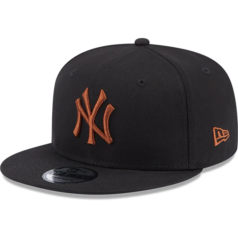 kape-ravna-crna-snapback-marron-9fifty-league-essential-new-york-yankees-mlb-new-era