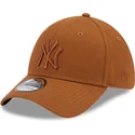 kapa-zaobljena-smeda-prilagodena-39thirty-league-essential-new-york-yankees-mlb-new-era