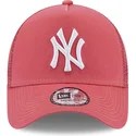 kapa-zaobljena-ruzicasta-snapback-a-frame-league-essential-new-york-yankees-mlb-new-era