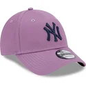 kapa-zaobljena-ljubicasta-podesiv-9forty-league-essential-new-york-yankees-mlb-new-era