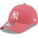 kapa-zaobljena-ruzicasta-podesiv-9forty-league-essential-new-york-yankees-mlb-new-era