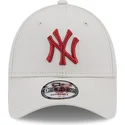 kapa-zaobljena-bez-podesiv-9forty-league-essential-new-york-yankees-mlb-new-era