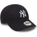 cap-zaobljena-blue-adjustable-strap-za-djecu-9forty-essential-new-york-yankees-mlb-new-era