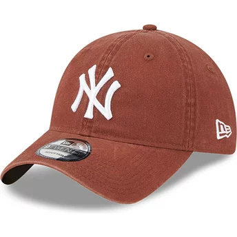New Era Curved Brim 9TWENTY League Essential New York Yankees MLB Brown Adjustable Cap