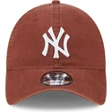 kapa-zaobljena-smeda-podesiv-9twenty-league-essential-new-york-yankees-mlb-new-era