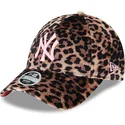 kapa-zaobljena-leopard-podesiv-rosa-9forty-velour-new-york-yankees-mlb-new-era