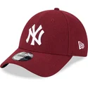 kapa-zaobljena-crvena-podesiv-9forty-essential-melton-wool-new-york-yankees-mlb-new-era