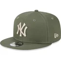 kapa-ravna-zelena-snapback-9fifty-league-essential-new-york-yankees-mlb-new-era