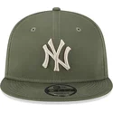 kapa-ravna-zelena-snapback-9fifty-league-essential-new-york-yankees-mlb-new-era