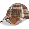 kapa-zaobljena-smeda-podesiv-9forty-check-new-york-yankees-mlb-new-era