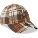 new-era-curved-brim-brown-logo-9forty-check-new-york-yankees-mlb-brown-adjustable-cap