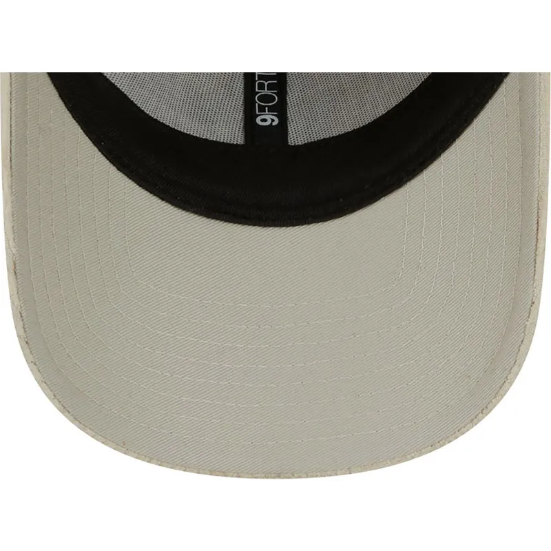 kapa-zaobljena-bez-podesiv-9forty-wide-cord-new-york-yankees-mlb-new-era