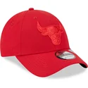 kapa-zaobljena-crvena-podesiv-9forty-repreve-outline-chicago-bulls-nba-new-era